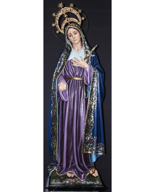 Estatua de madera de Nuestra Señora de los Dolores